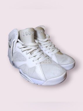 Air Jordan 7 Retro "Pure Platinum" Size 10 304775-120